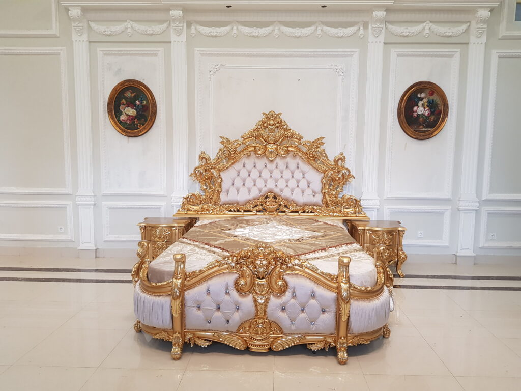 King Furniture Baroque Classic Bed: 100% Premium Gold-Carved Luxury
