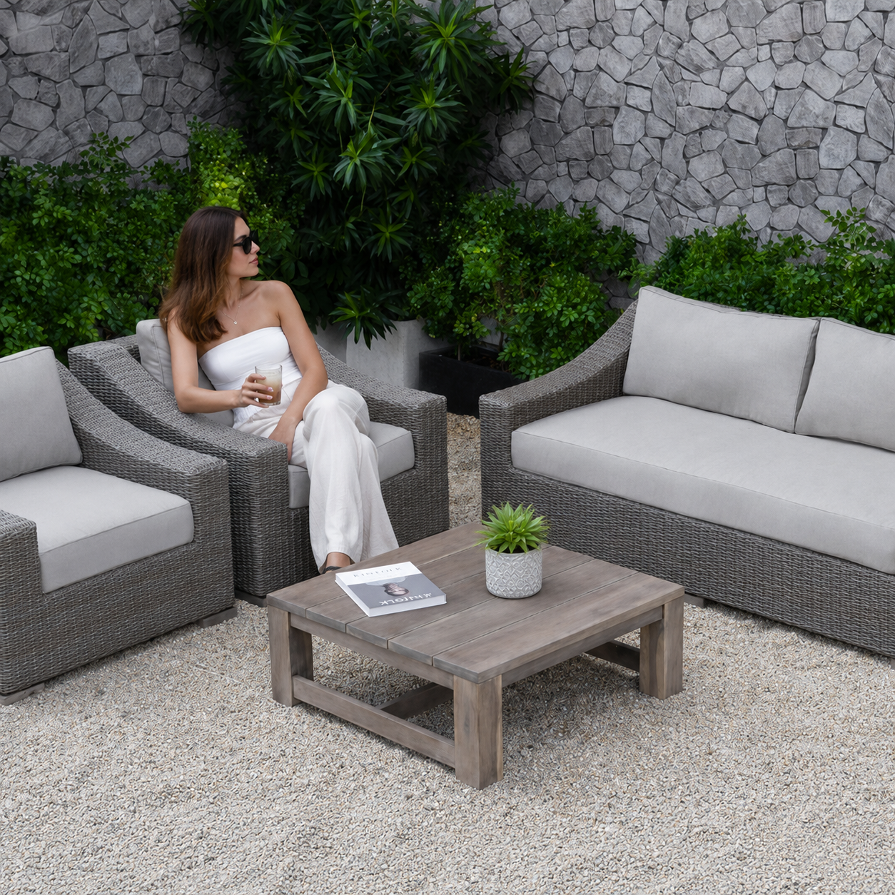 Premium Rattan Garden Sofas – 4-Seat Modern Outdoor Furniture 3 342b69fb 0dbf 4ff4 875e 816f4c2491e7